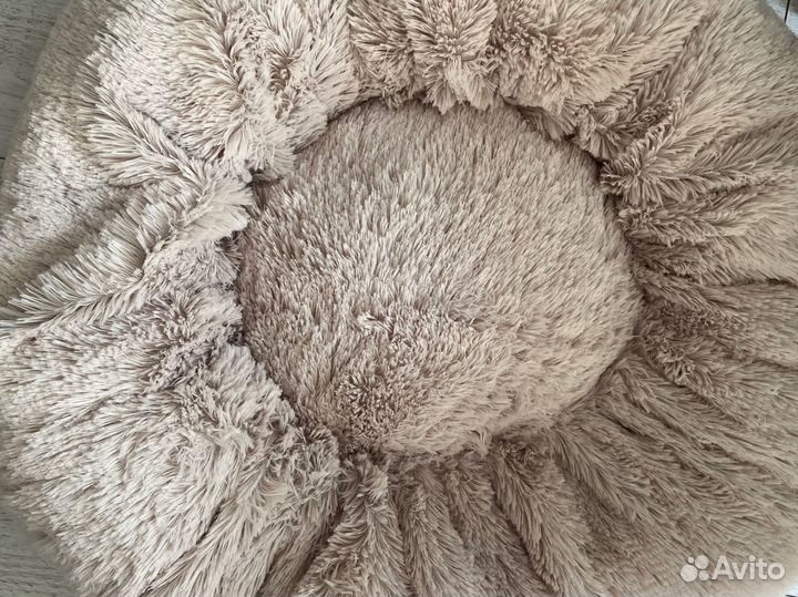 Лежанка для кошек и собак