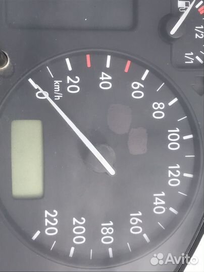 Приборная панель volkswagen passat b5 1997г