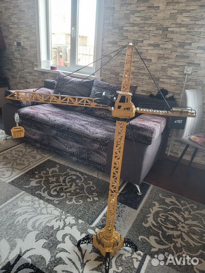 Башенный кран игрушка