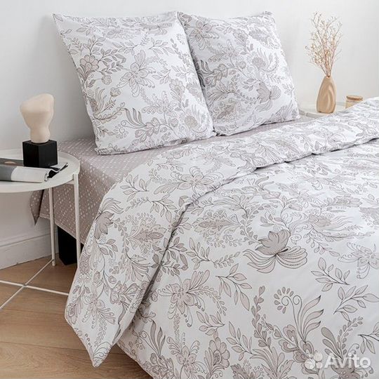 Постельное бельё 1,5сп Цветочный узор, размер 146х