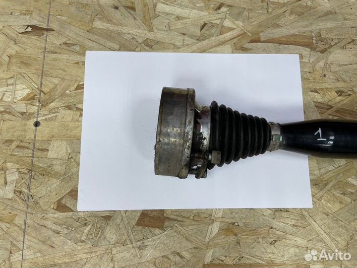 Привод передний правый Volkswagen Polo