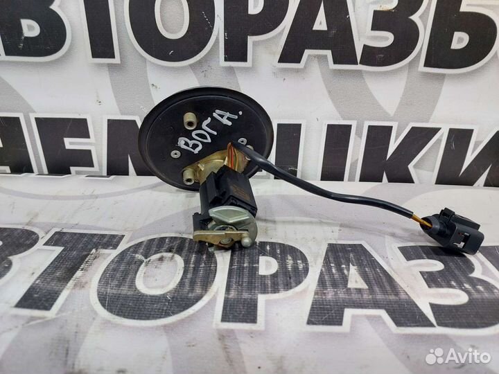 Личинка багажника Volkswagen Bora