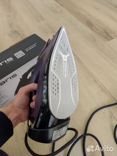 Утюг Polaris PIR 2487AK