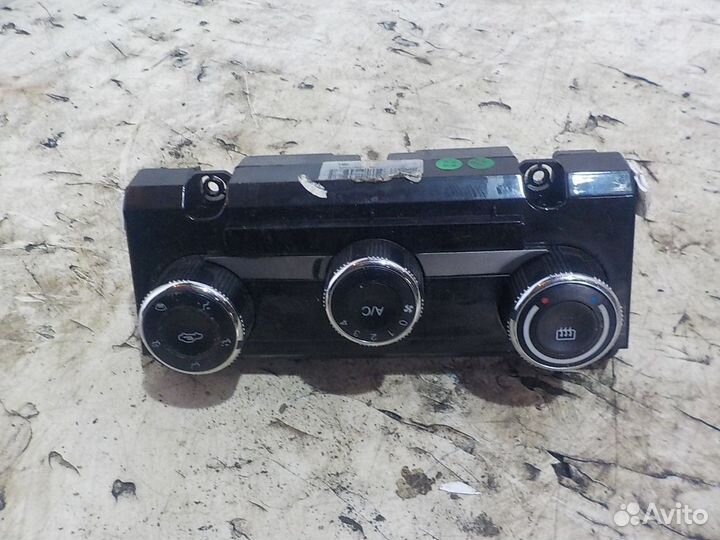 Блок управления печкой Geely Emgrand