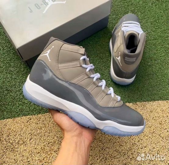 Кроссовки nike air jordan 11 retro grey