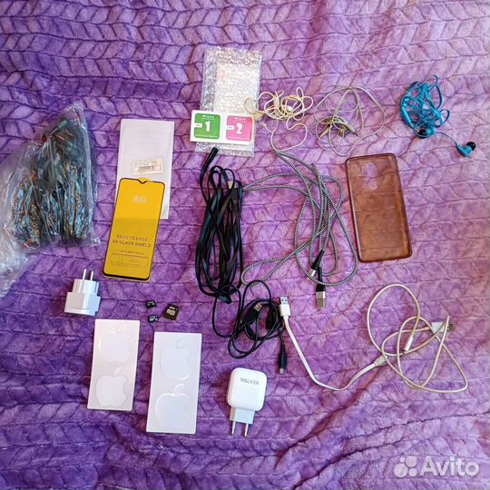 Аксессуары для телефонов