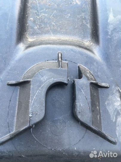 Поддон для запасного колеса задний Mercedes-Benz