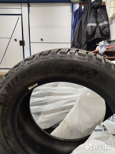 Michelin X-Ice North 4 205/55 R16