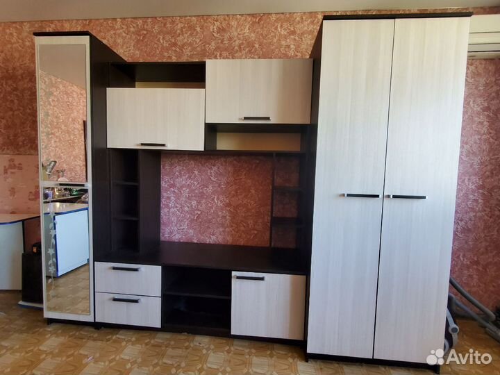 Стенка горка со шкафом