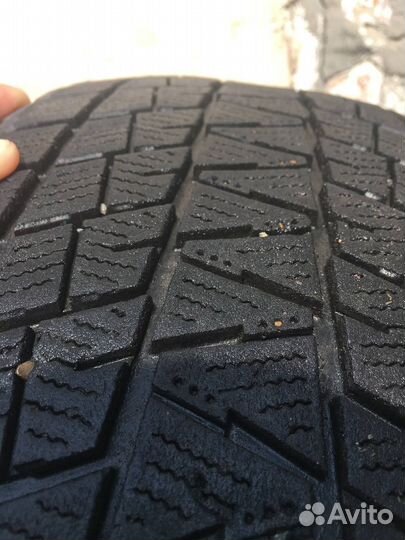 Bridgestone Blizzak DM-V1 225/55 R18 98R