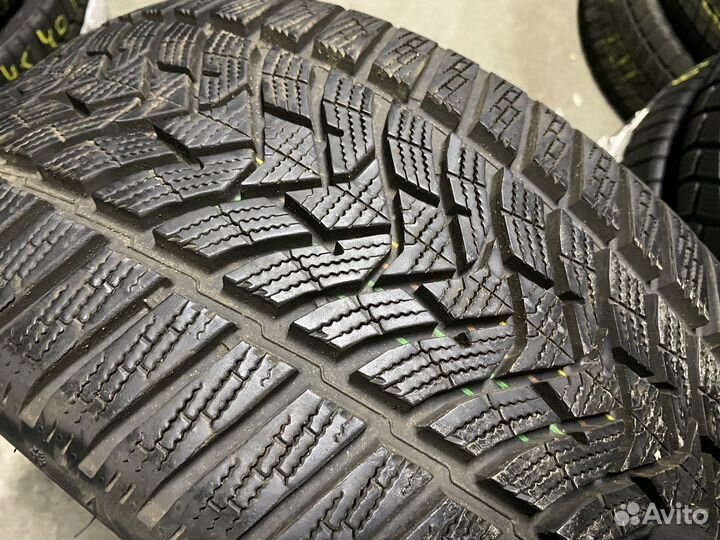 Dunlop Winter Sport 5 235/40 R18 95V