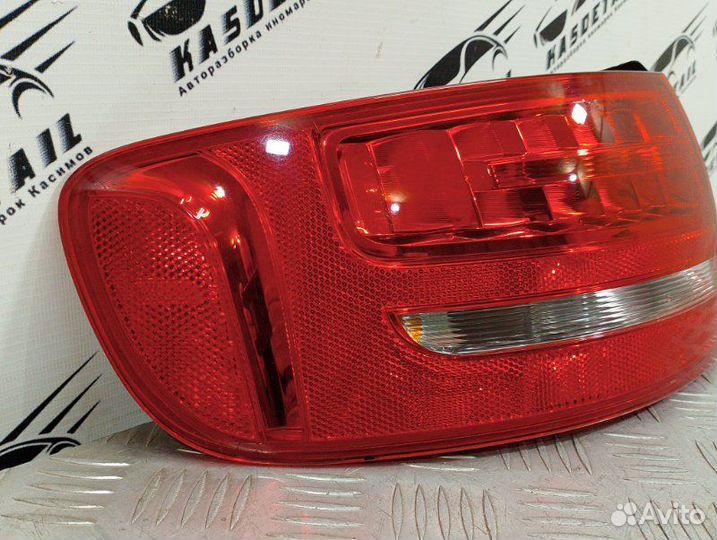 Фонарь задний левый Audi A4 B8 1.8 CDH 2010