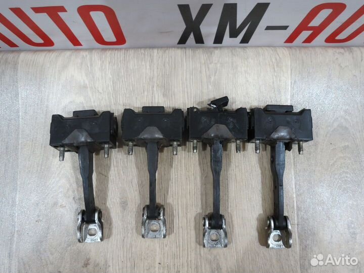 Ограничитель двери LADA Vesta Веста