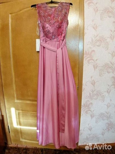 Платья вечерние 44-46