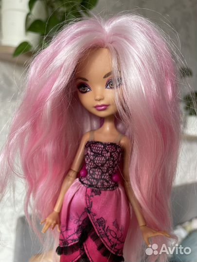 Кукла Ever After High
