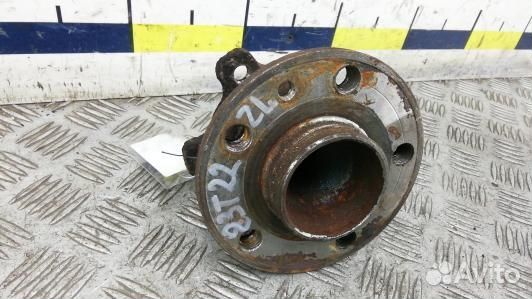 Ступица задняя левая volvo V60 1 (83T22LZ01)