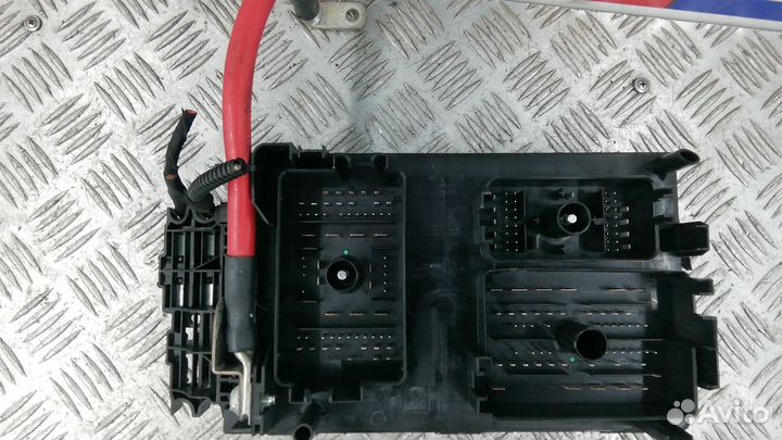Блок предохранителей opel astra J 2009 2011