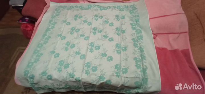 СССР: винтажная льняная скатерть