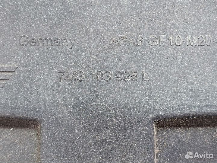 Декоративная крышка двигателя Volkswagen Sharan