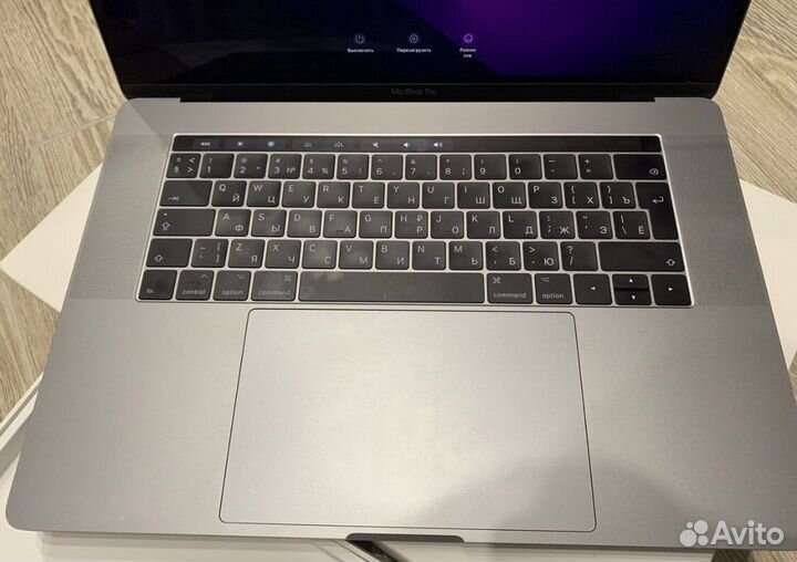 Apple MacBook Pro 15 2017 1tb top