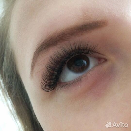 Мастер наращивания ресниц