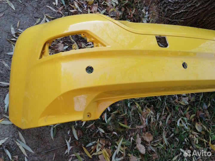 Продаю задний бампер для форд фокус 2