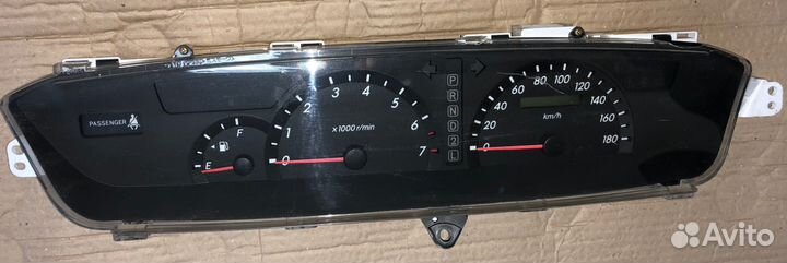 Панель приборов toyota noah 838002J060