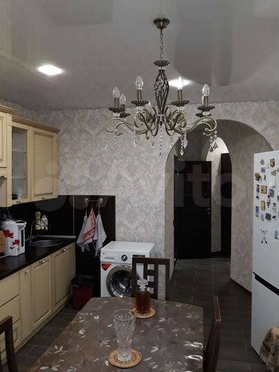 2-к. квартира, 74 м², 4/8 эт.