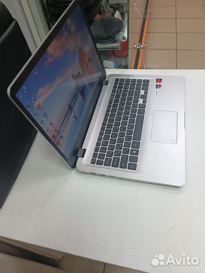 Ноутбук Maibenben M543