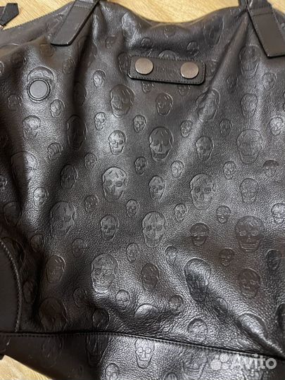 Alexander mcqueen сумка больщая с черепами