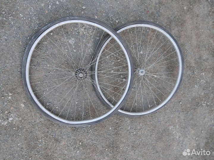 Колеса, покрышки для велосипеда
