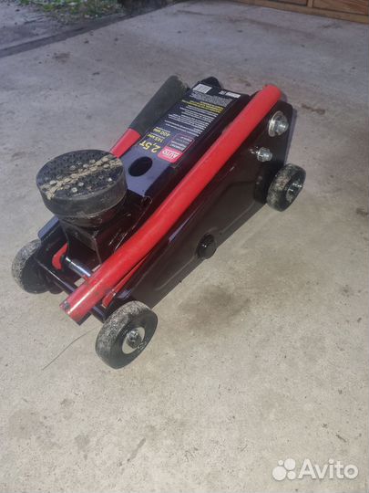 Домкрат гидравлический подкатной бу