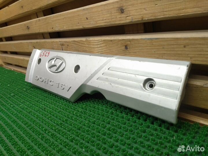 Декоративная крышка двигателя Hyundai Accent