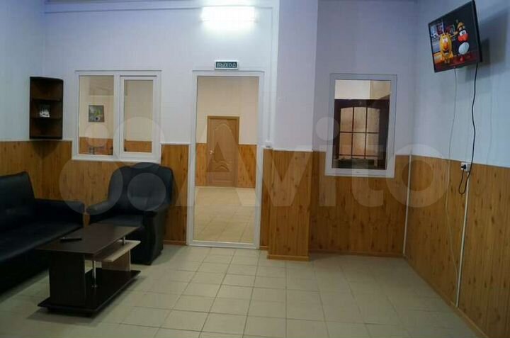 Комната 100 м², 2/2 эт.
