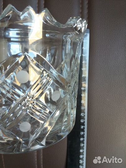 Хрустальная конфетница