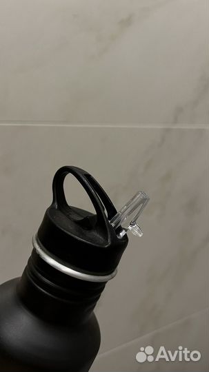 Спортивная бутылка для воды и других напитков