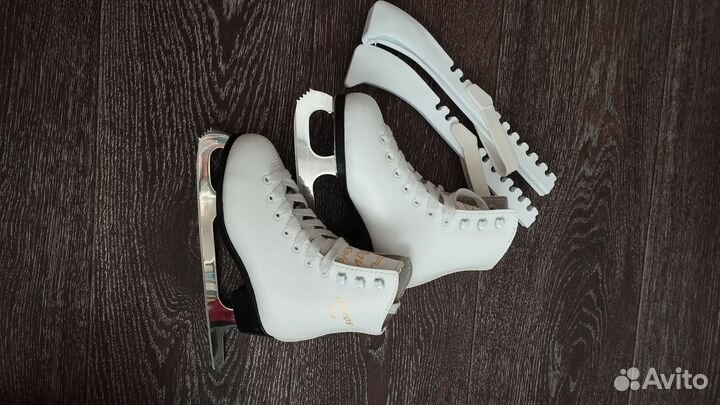 Коньки фигурные 29 размер