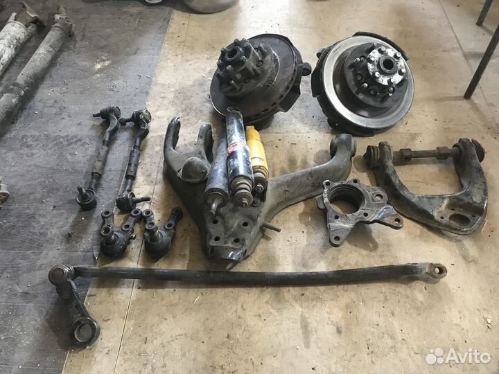 Запчасти на митсубиси паджеро 2