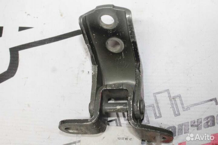 Петля двери toyota. sienta vitz voxy will cypha wi