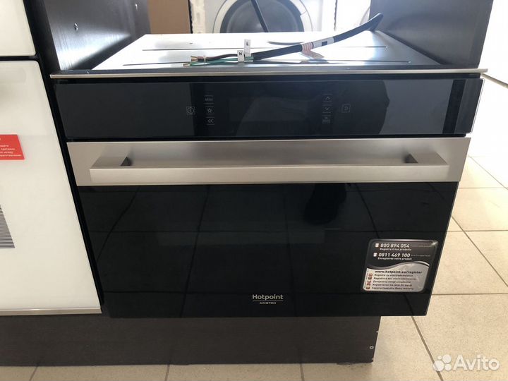Духовой шкаф с функцией пароварки Hotpoint ariston