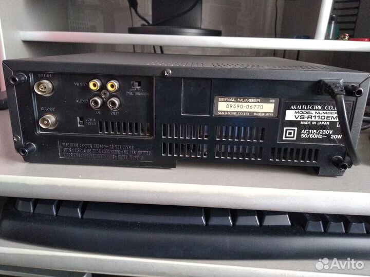 Видеоплеер пишущий Akai VS-R110EM