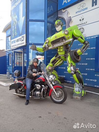 Мотоцикл Honda shadov 400. Год выпуска 1997