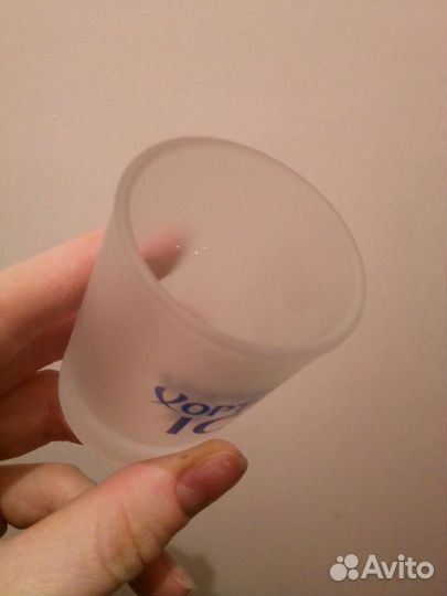 Стопка рюмки много