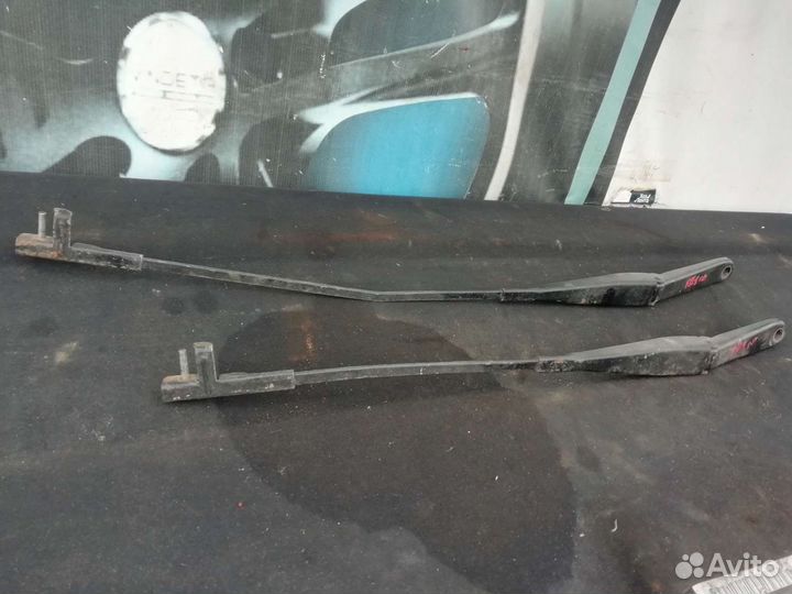 Поводки дворников Ford Focus ll