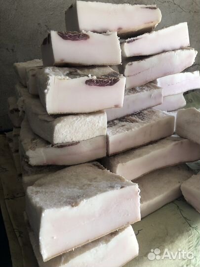 Шпик.Грудинка.Сало копченое.Сальтисон