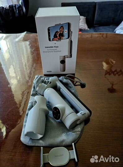 Стабилизатор для телефона insta360 flow