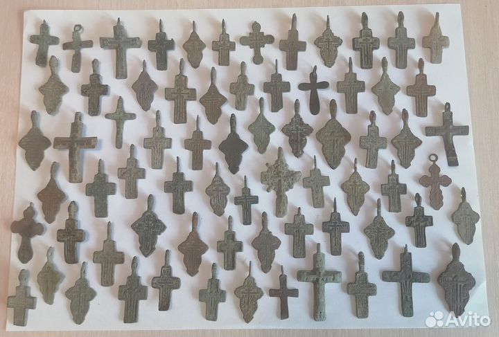 Старинные нательные кресты