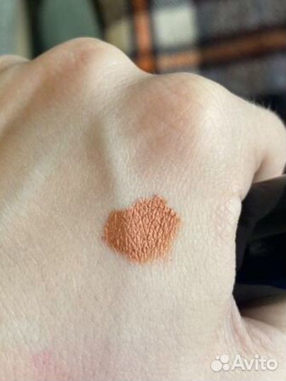 Золотые жидкие тени eye tint Giorgio Armani