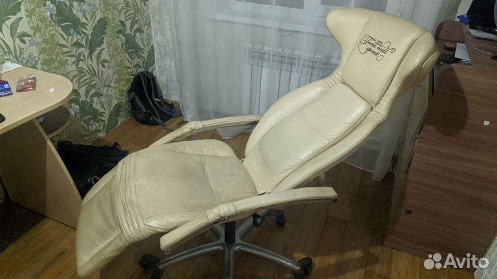 Кресло xClubby robotic chair