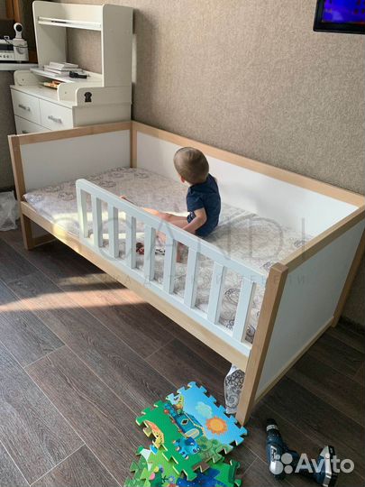 Детская кроватка из бука